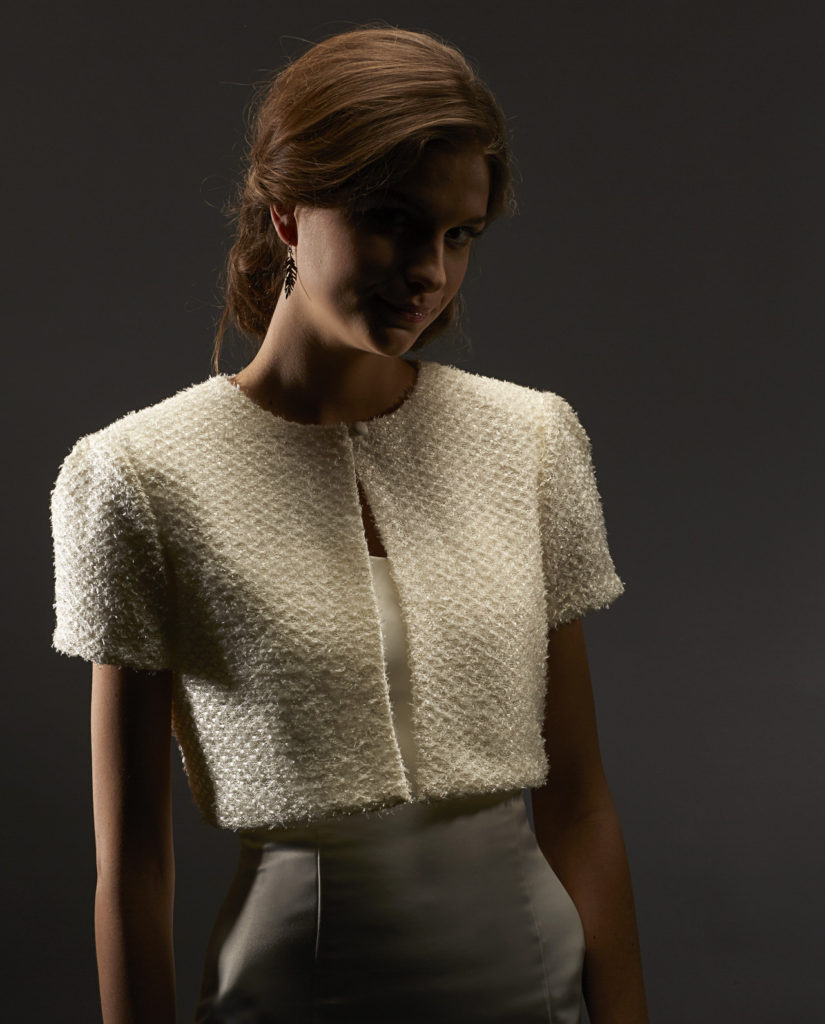 Gabor Cape. Wedding cape. Gaborwedding cape. Gudnitz Copenhagen. Wedding accessories. Brude kappe. Brudetop. Brudetilbehør.